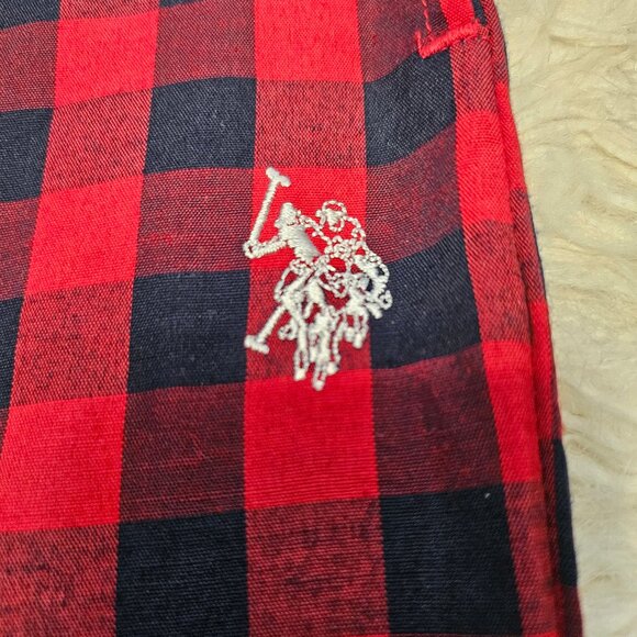 U.S. Polo Assn. Men's Red and Blue Plaid Boxer Shorts Size: L - Picture 7 of 8